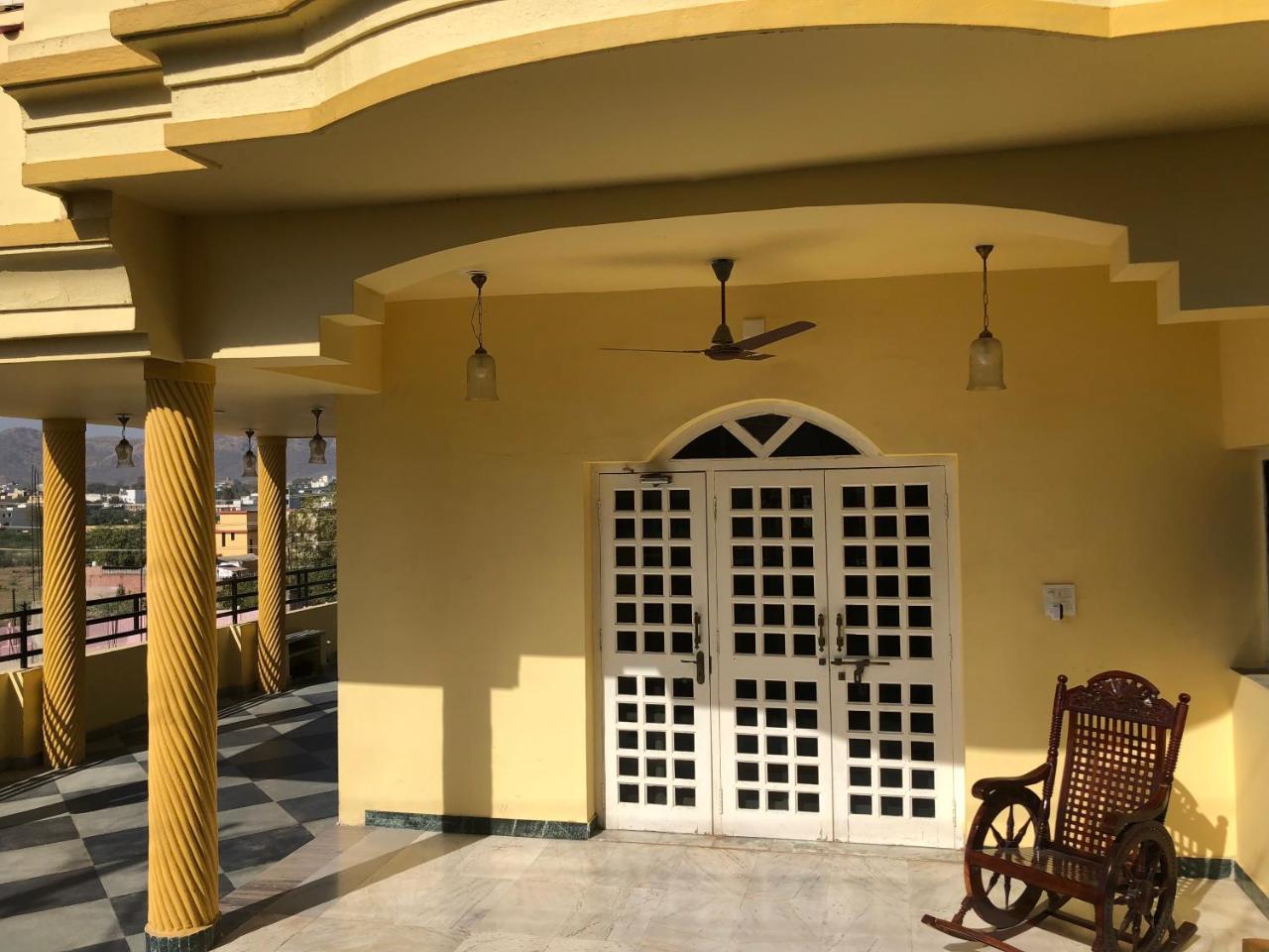 Jai Villa Homestay Udaipur Esterno foto