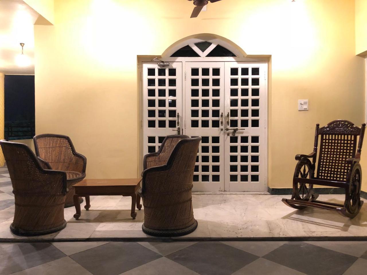 Jai Villa Homestay Udaipur Esterno foto